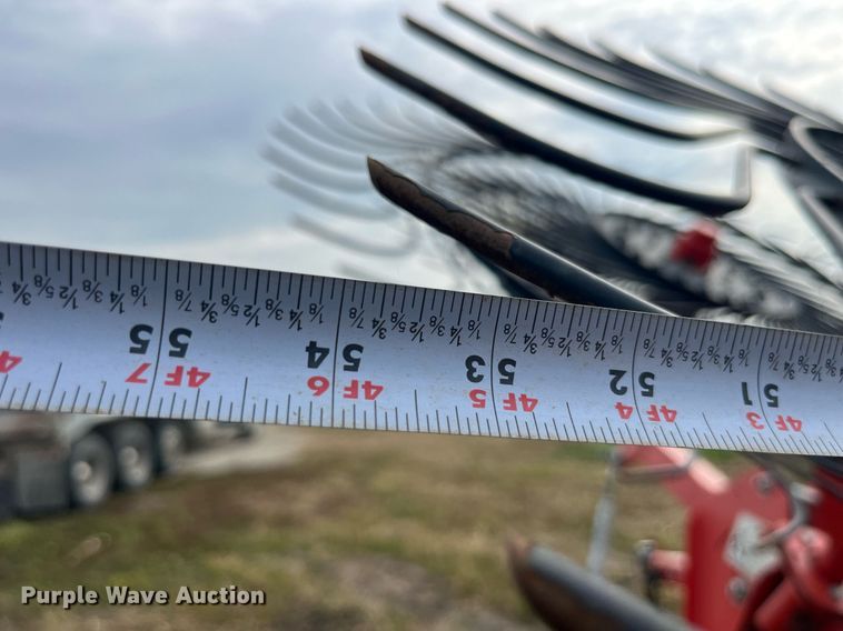 image for item MG9493 Kuhn SR112 GII  hay rake