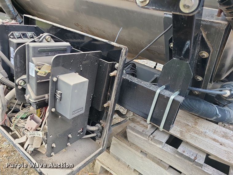 image for item MJ9390 AGCO  sprayer bed