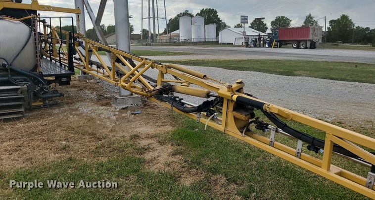 image for item MJ9390 AGCO  sprayer bed