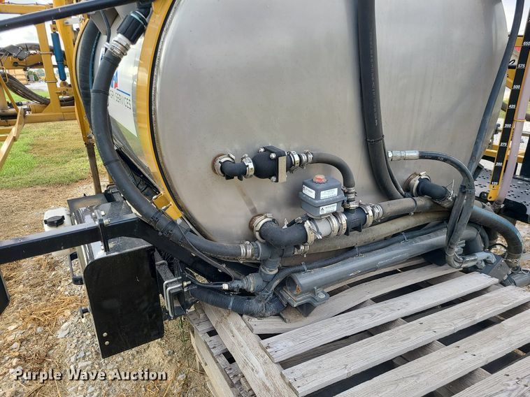 image for item MJ9390 AGCO  sprayer bed
