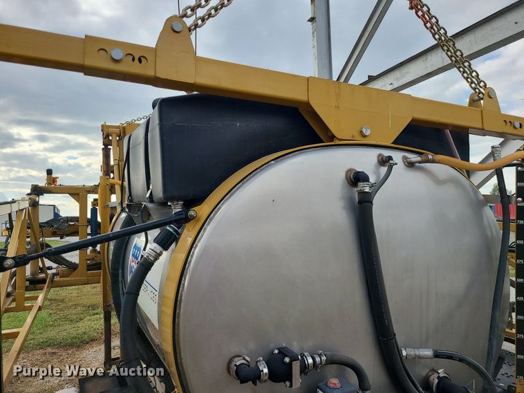 image for item MJ9390 AGCO  sprayer bed