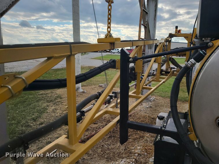 image for item MJ9390 AGCO  sprayer bed