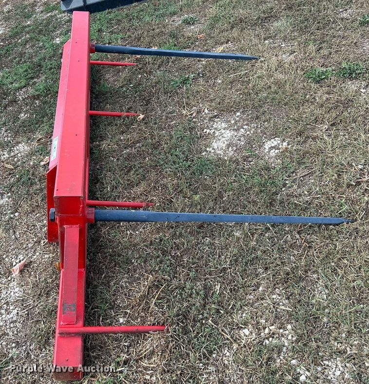 image for item MO9054 Skid steer bale spear