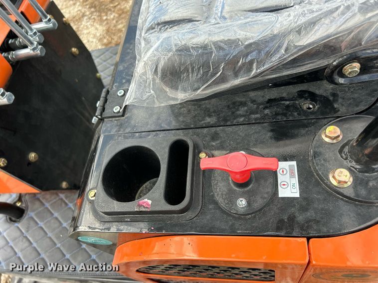 image for item MO9056 2023 AGT QH12  mini excavator