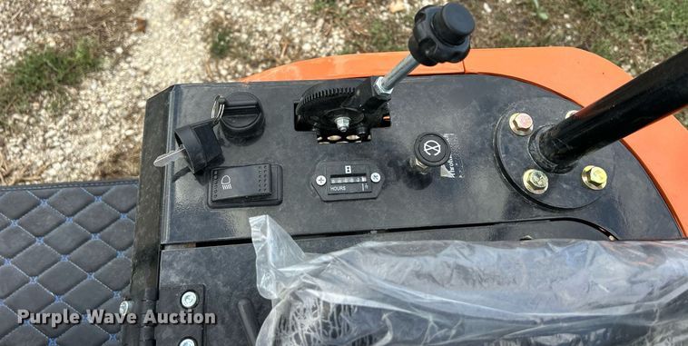 image for item MO9056 2023 AGT QH12  mini excavator