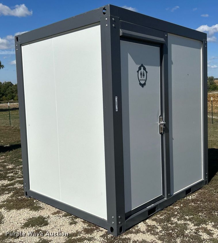 image for item MO9057 Bastone  mobile restroom