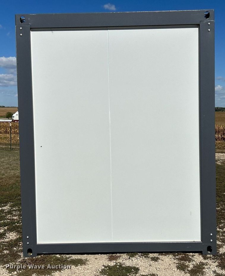 image for item MO9057 Bastone  mobile restroom