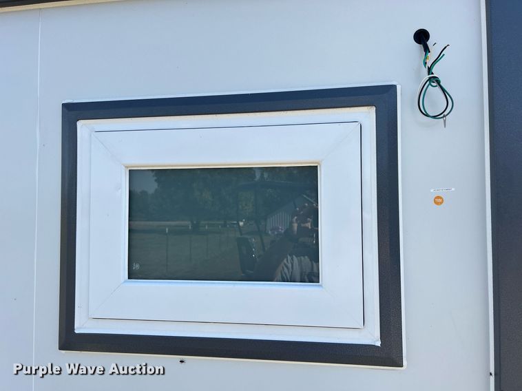 image for item MO9057 Bastone  mobile restroom