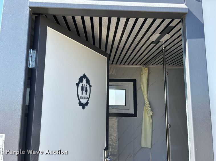 image for item MO9057 Bastone  mobile restroom