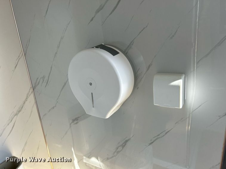 image for item MO9057 Bastone  mobile restroom