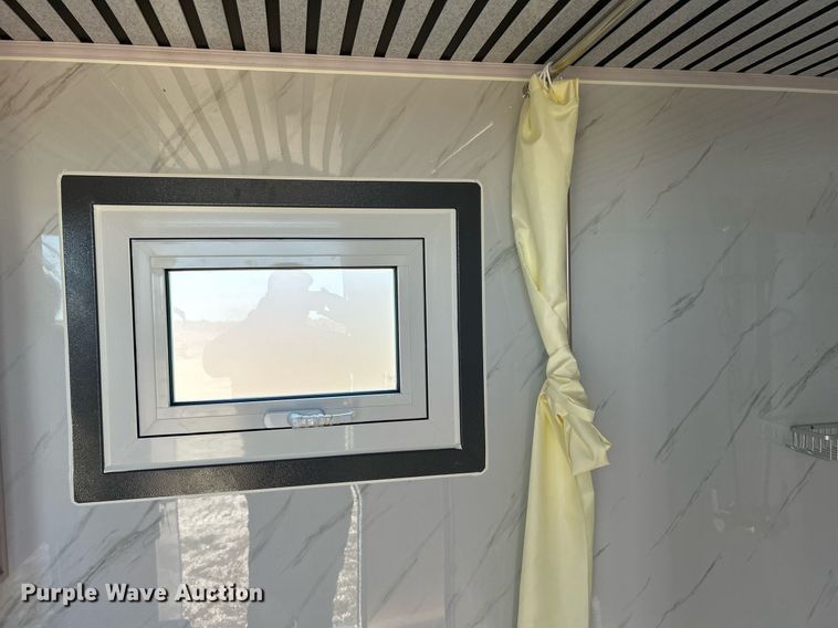 image for item MO9057 Bastone  mobile restroom