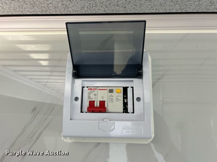 image for item MO9057 Bastone  mobile restroom