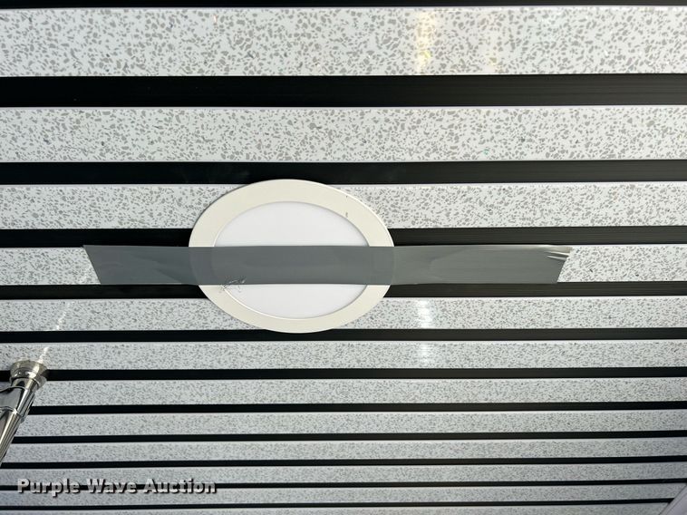 image for item MO9057 Bastone  mobile restroom