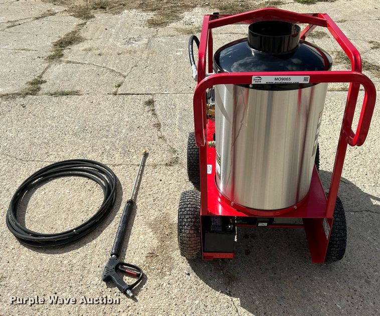 image for item MO9065 2023 Magnum 4000 Series Gold  hot pressure washer