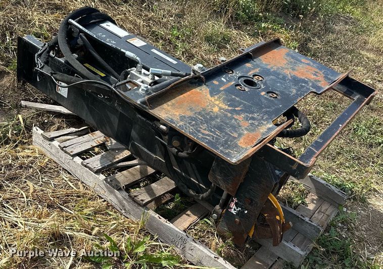 image for item MQ9454 Danuser SM40  skid steer post driver