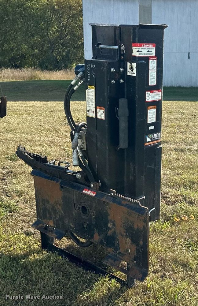 image for item MQ9459 Danuser SM40 skid steer post driver