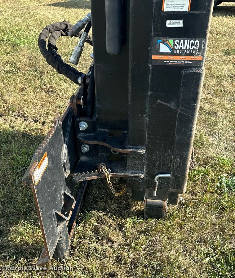 image for item MQ9459 Danuser SM40 skid steer post driver