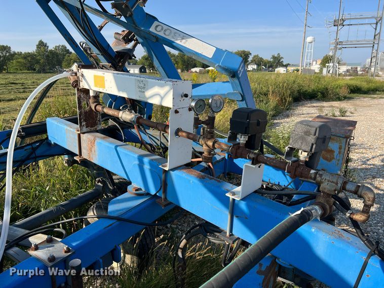 image for item NA9199 DMI Nutri-Placr 4300  anhydrous ammonia applicator