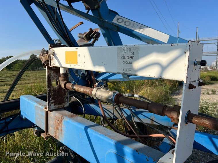 image for item NA9199 DMI Nutri-Placr 4300  anhydrous ammonia applicator