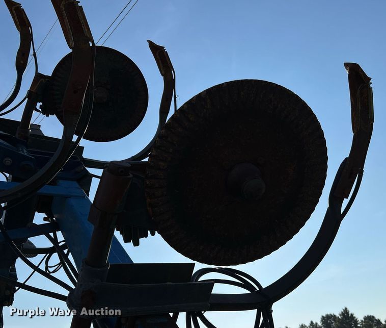 image for item NA9199 DMI Nutri-Placr 4300  anhydrous ammonia applicator