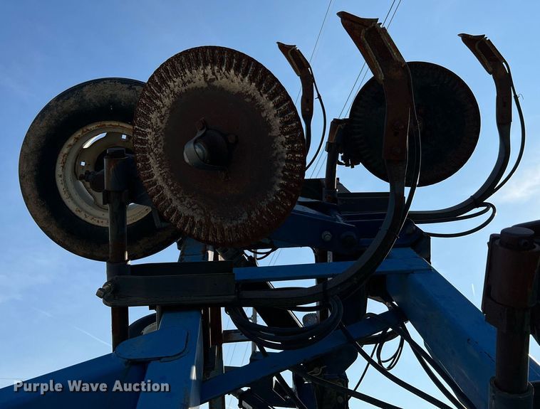 image for item NA9199 DMI Nutri-Placr 4300  anhydrous ammonia applicator