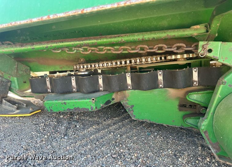 image for item NM9549 John Deere 853A  all-crop head
