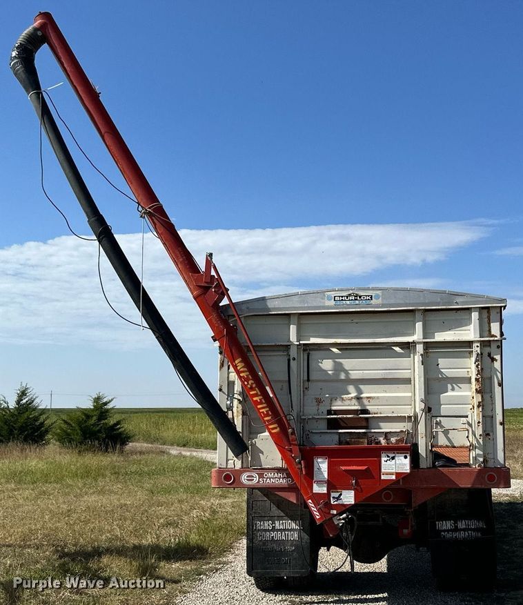 image for item NP9446 1975 Ford  grain truck