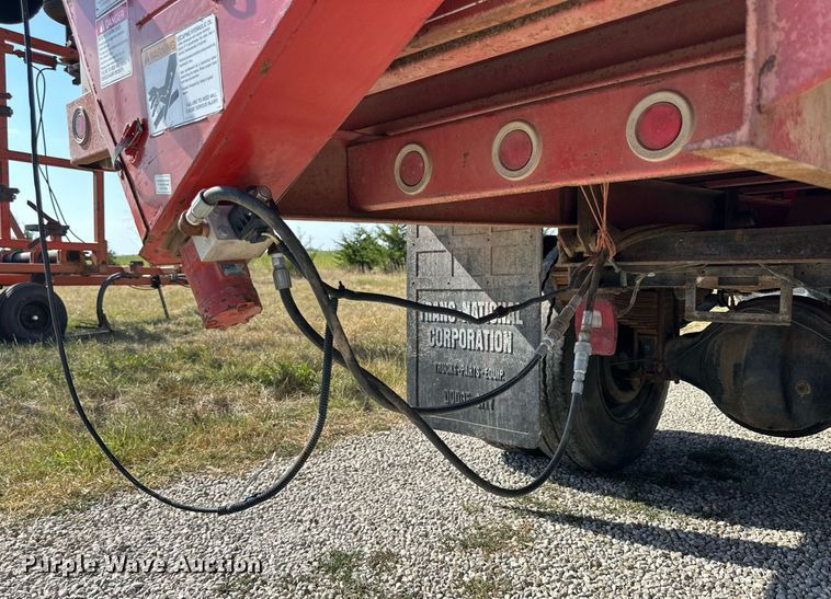 image for item NP9446 1975 Ford  grain truck