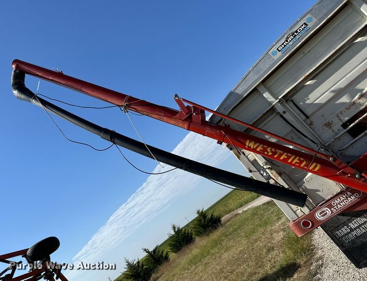 image for item NP9446 1975 Ford  grain truck