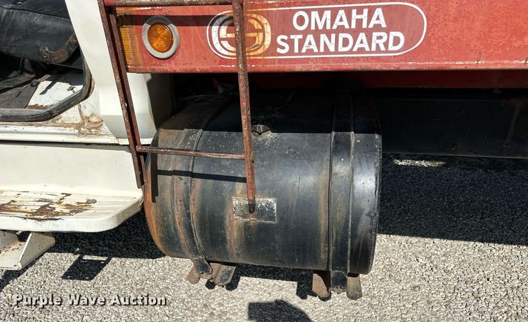 image for item NP9446 1975 Ford  grain truck