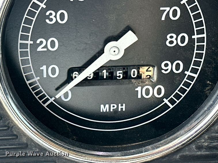 image for item NP9446 1975 Ford  grain truck