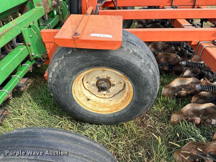 image for item NP9541 Great Plains  3PD15-247589 grain drill