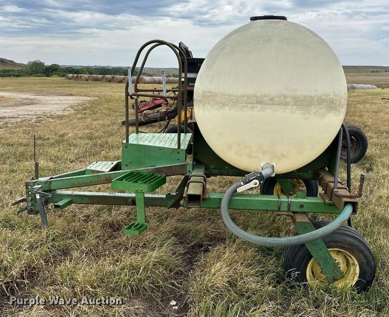 image for item NP9544 John Deere 250 sprayer