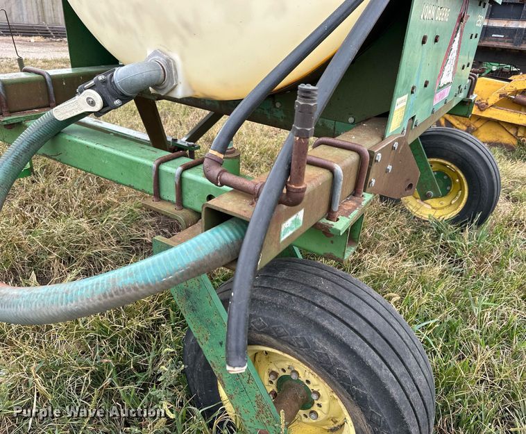 image for item NP9544 John Deere 250 sprayer