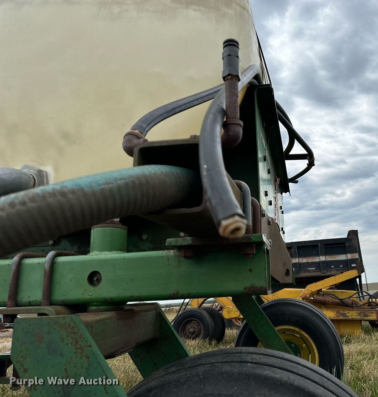 image for item NP9544 John Deere 250 sprayer