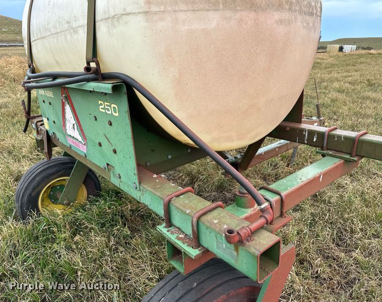 image for item NP9544 John Deere 250 sprayer