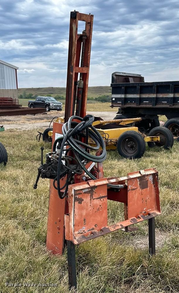 image for item NP9546 Skid steer post driver