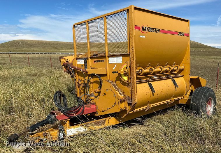 image for item NP9551 Haybuster 2650 bale processor