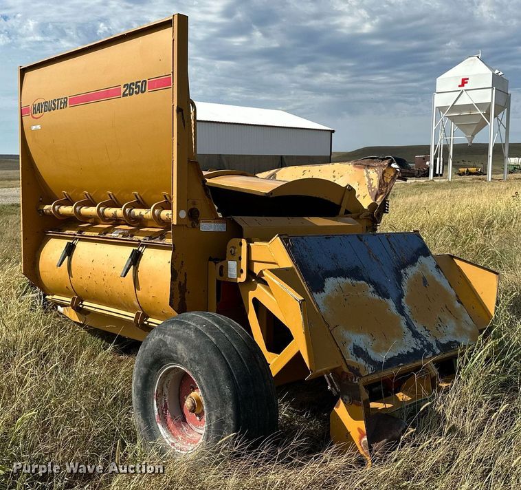 image for item NP9551 Haybuster 2650 bale processor