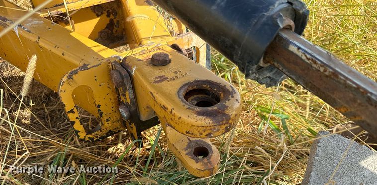 image for item NP9551 Haybuster 2650 bale processor