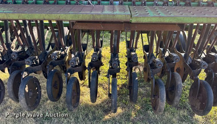 image for item NP9553 Great Plains PD15-247589  grain drill