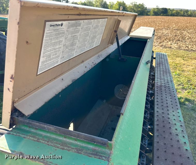 image for item NP9553 Great Plains PD15-247589  grain drill