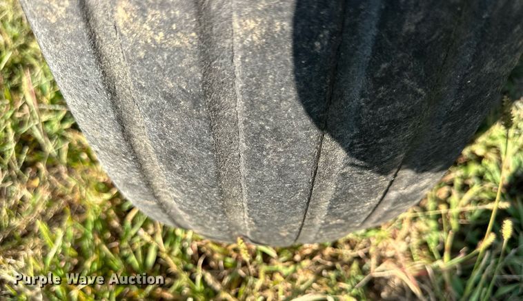 image for item NP9553 Great Plains PD15-247589  grain drill