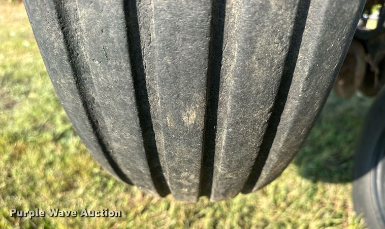 image for item NP9553 Great Plains PD15-247589  grain drill