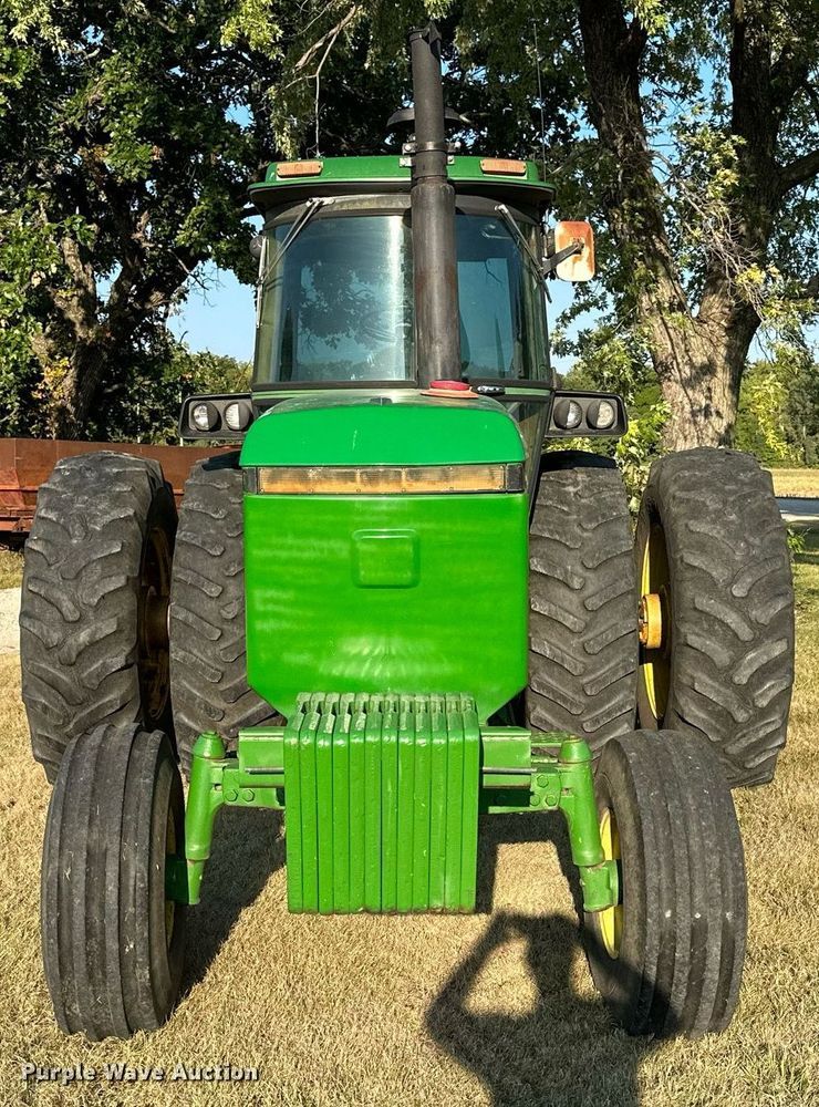 image for item NP9554 1983 John Deere 4650  tractor