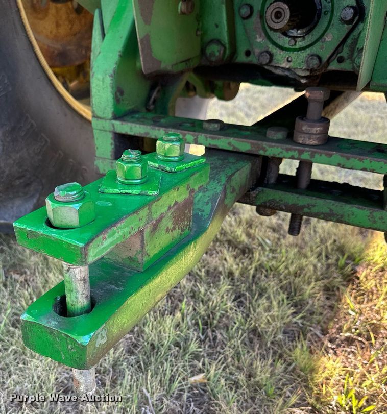 image for item NP9554 1983 John Deere 4650  tractor