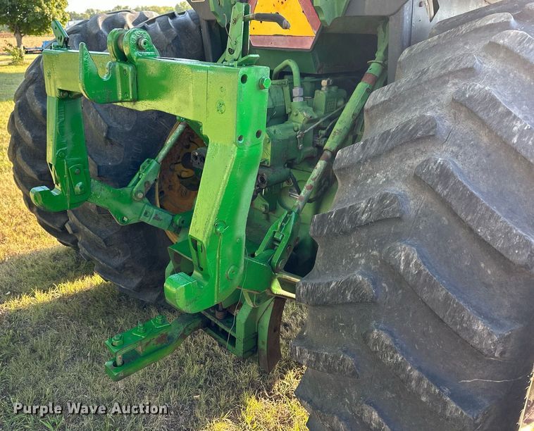 image for item NP9554 1983 John Deere 4650  tractor