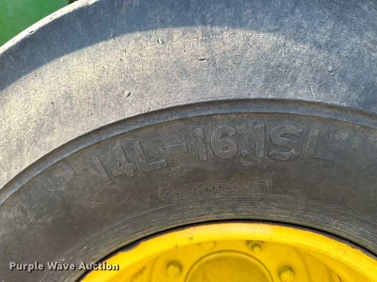 image for item NP9554 1983 John Deere 4650  tractor