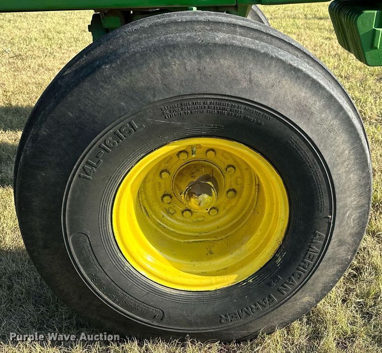 image for item NP9554 1983 John Deere 4650  tractor