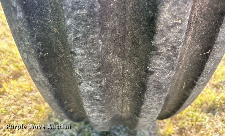 image for item NP9554 1983 John Deere 4650  tractor